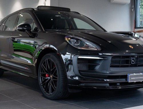 PORSCHE MACAN NERO
